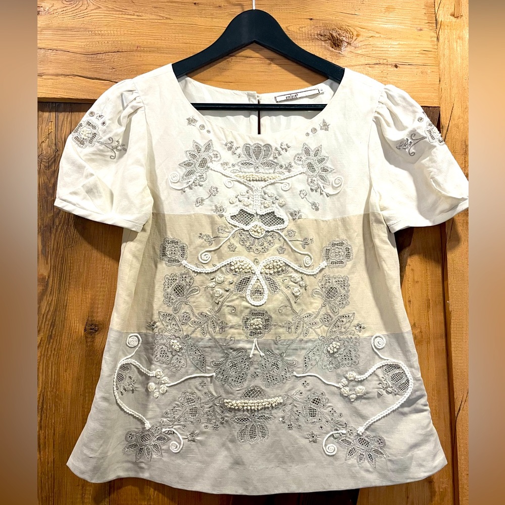 Mint Top Jodi Arnold .Size 4 .Top Woman .70 % silk 30 % Linen